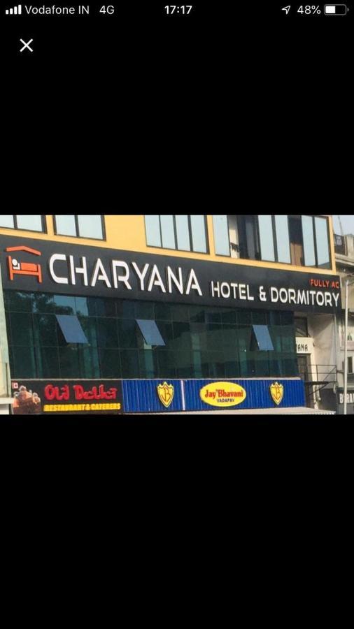 Charyana Hotel Ac Dormitory Ahmadábád Kültér fotó
