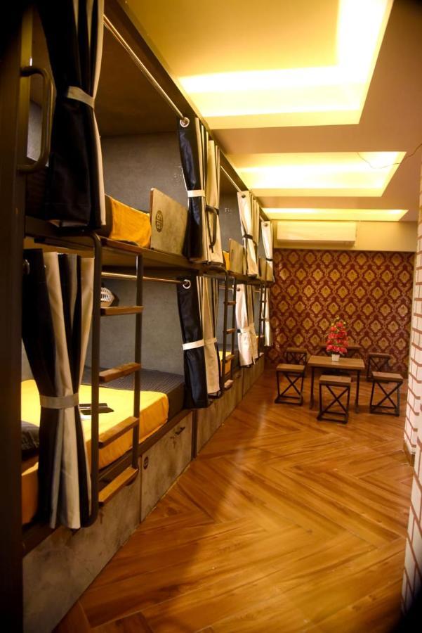 Charyana Hotel Ac Dormitory Ahmadábád Kültér fotó