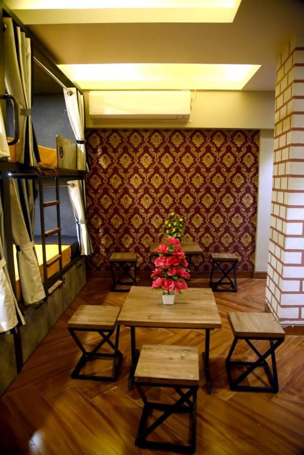 Charyana Hotel Ac Dormitory Ahmadábád Kültér fotó
